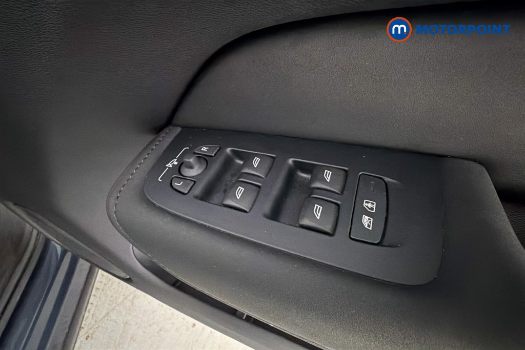 Volvo Xc60 Plus Automatic Petrol SUV - Stock Number (1673927) - 20th supplementary image