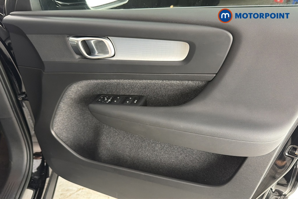 Volvo Xc40 Core Automatic Petrol Plug-In Hybrid SUV - Stock Number (1673931) - 18th supplementary image