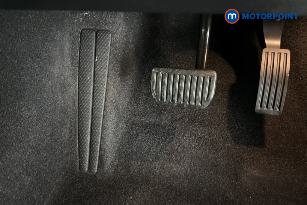Volvo Xc40 Core Automatic Petrol Plug-In Hybrid SUV - Stock Number (1673931) - 24th supplementary image
