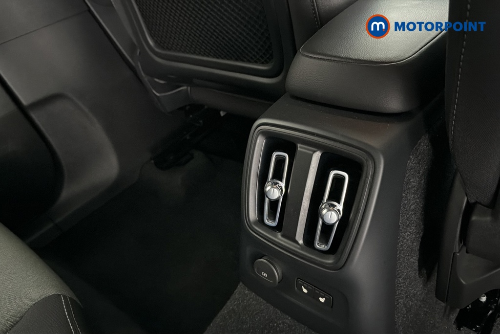 Volvo Xc40 Core Automatic Petrol Plug-In Hybrid SUV - Stock Number (1673931) - 28th supplementary image