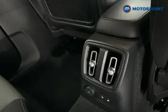 Volvo Xc40 Core Automatic Petrol Plug-In Hybrid SUV - Stock Number (1673931) - 28th supplementary image