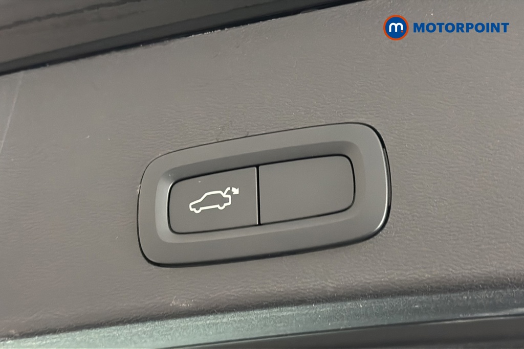 Volvo Xc40 Core Automatic Petrol Plug-In Hybrid SUV - Stock Number (1673931) - 35th supplementary image