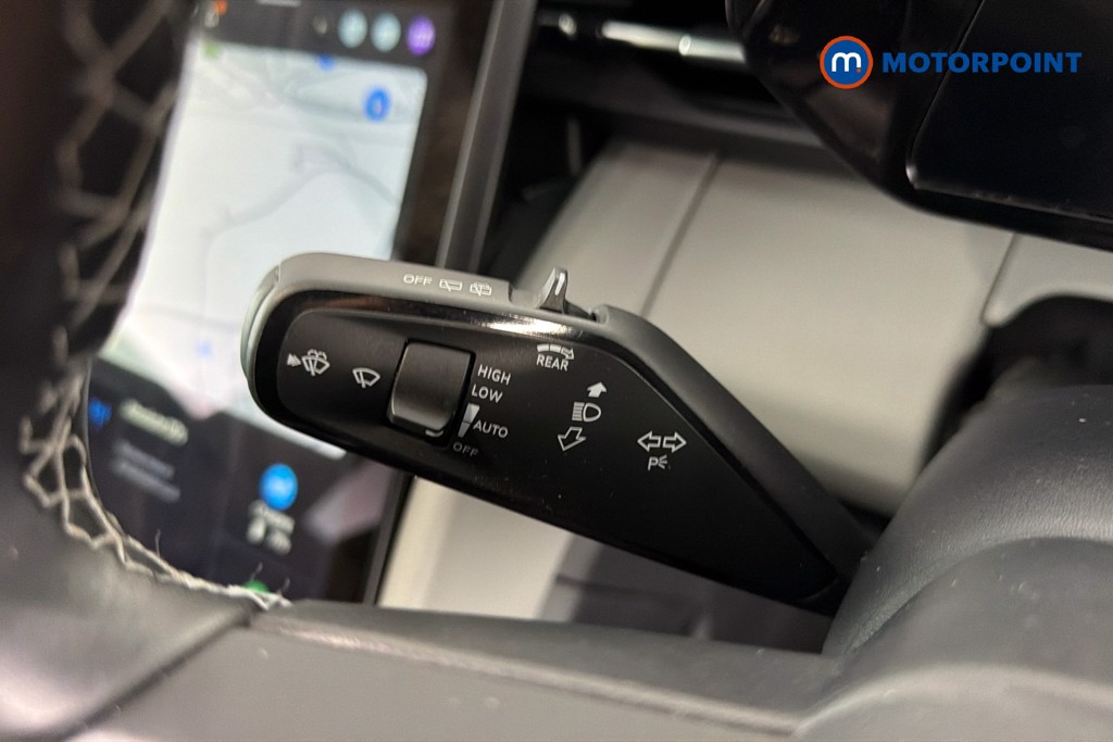 Ford Explorer Premium Automatic Electric SUV - Stock Number (1673983) - 6th supplementary image