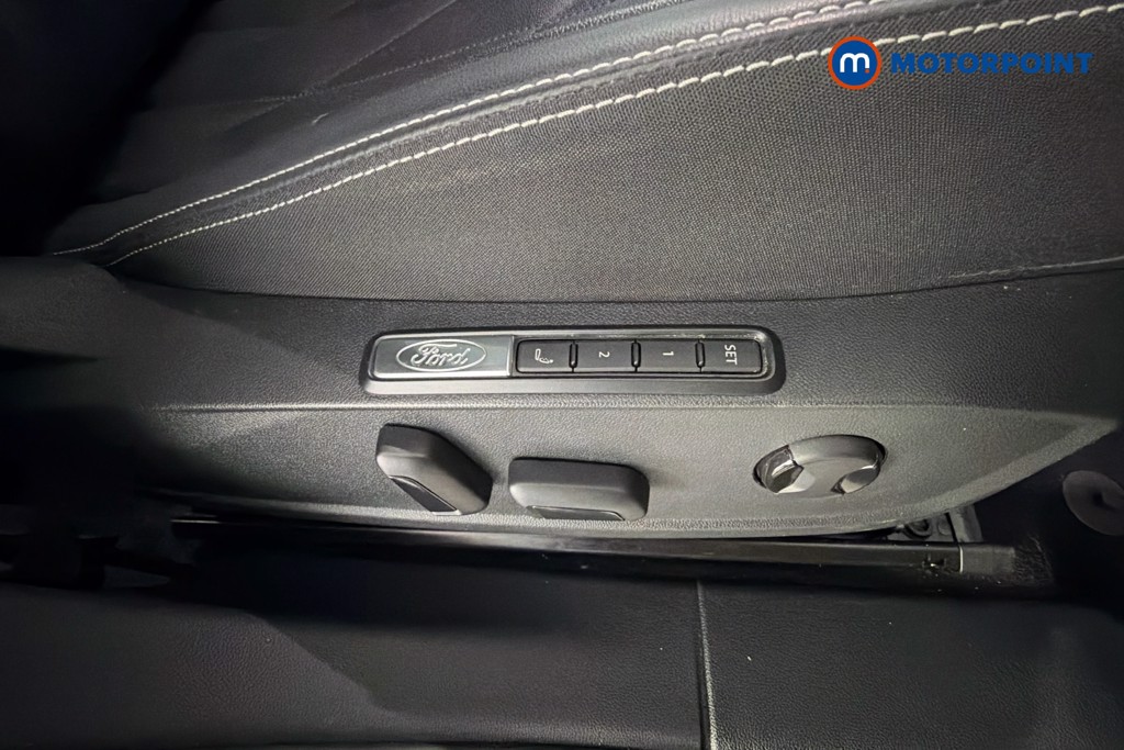 Ford Explorer Premium Automatic Electric SUV - Stock Number (1673983) - 25th supplementary image