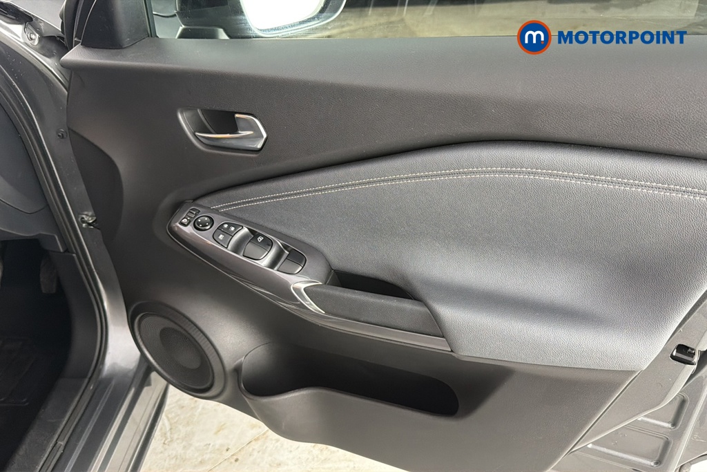 Nissan Juke N-Connecta Automatic Petrol SUV - Stock Number (1674053) - 18th supplementary image