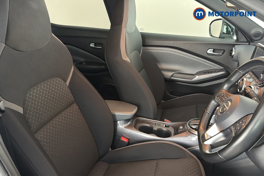 Nissan Juke N-Connecta Automatic Petrol SUV - Stock Number (1674053) - 22nd supplementary image