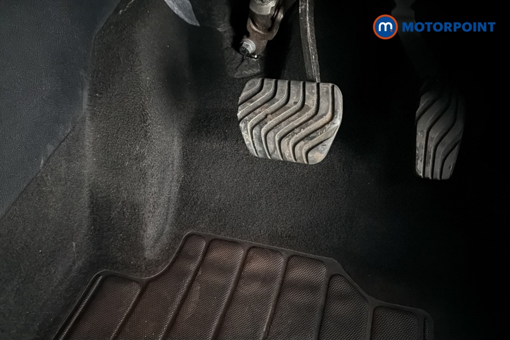 Nissan Juke N-Connecta Automatic Petrol SUV - Stock Number (1674053) - 24th supplementary image