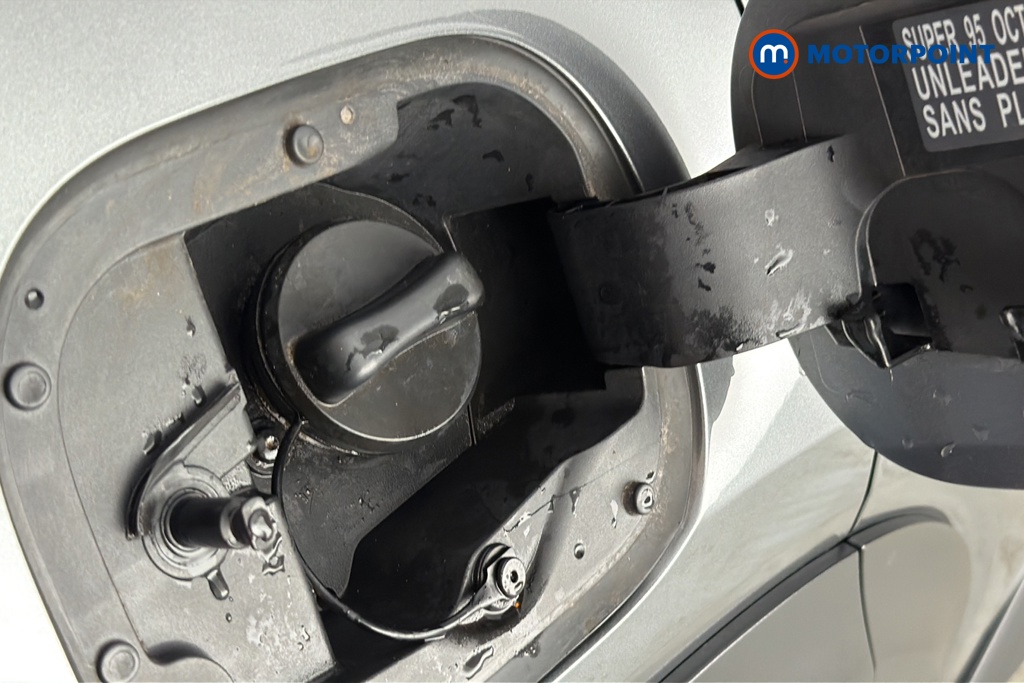 Nissan Juke N-Connecta Automatic Petrol SUV - Stock Number (1674053) - 41st supplementary image