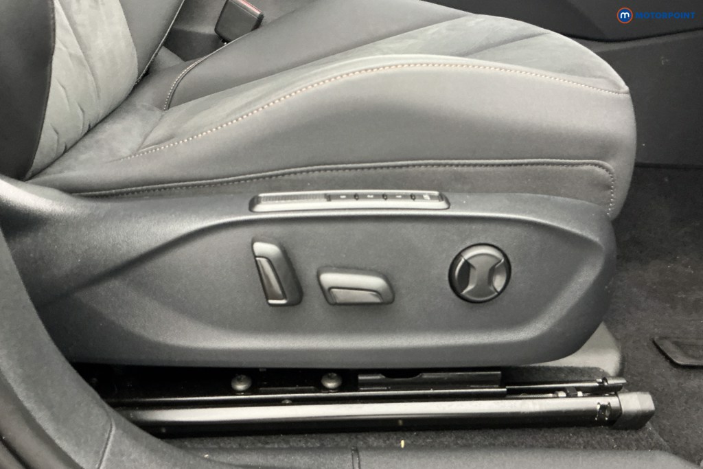 Cupra Terramar V2 Automatic Petrol Hatchback - Stock Number (1674132) - 16th supplementary image
