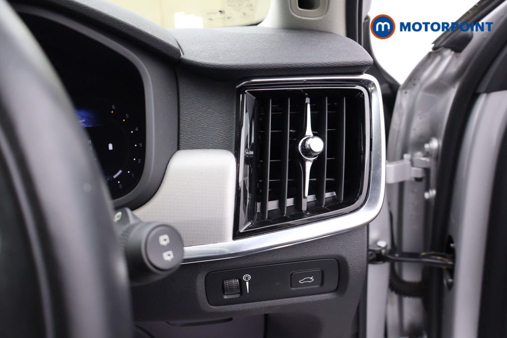 Volvo V90 Momentum Automatic Diesel Estate - Stock Number (1674228) - 7th supplementary image