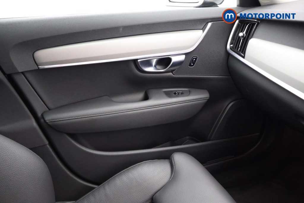 Volvo V90 Momentum Automatic Diesel Estate - Stock Number (1674228) - 11th supplementary image