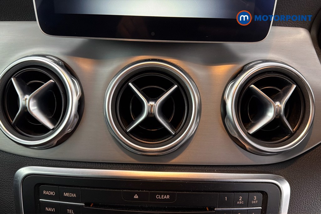 Mercedes-Benz GLA Amg Line Manual Petrol SUV - Stock Number (1674244) - 14th supplementary image