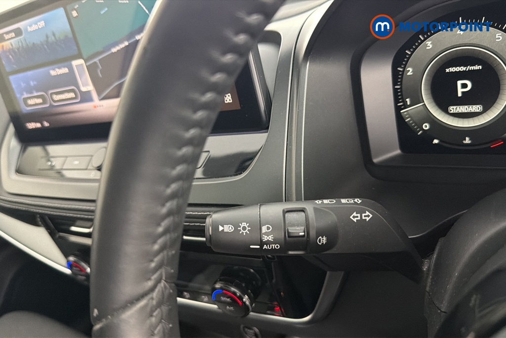 Nissan Qashqai N-Connecta Automatic Petrol SUV - Stock Number (1674247) - 5th supplementary image