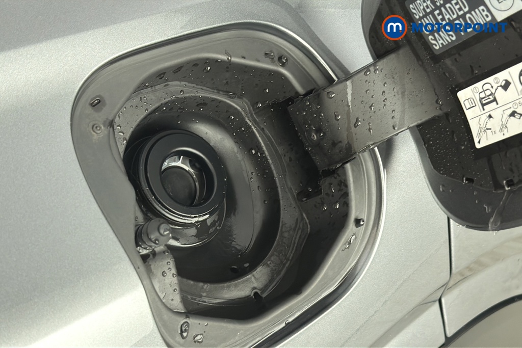 Nissan Qashqai N-Connecta Automatic Petrol SUV - Stock Number (1674247) - 41st supplementary image