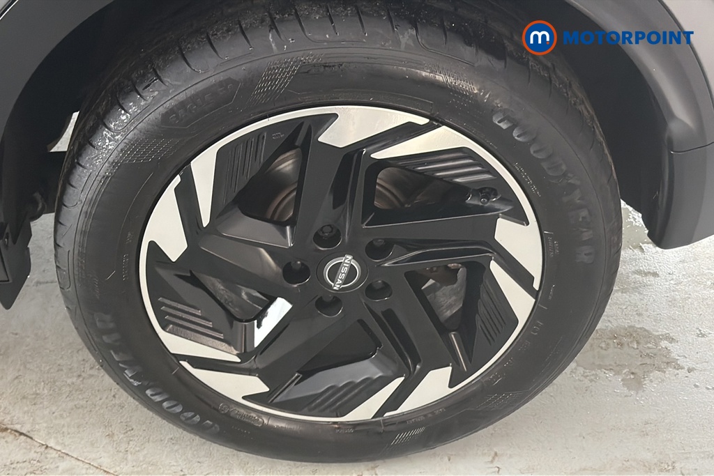 Nissan Qashqai N-Connecta Automatic Petrol SUV - Stock Number (1674247) - 45th supplementary image