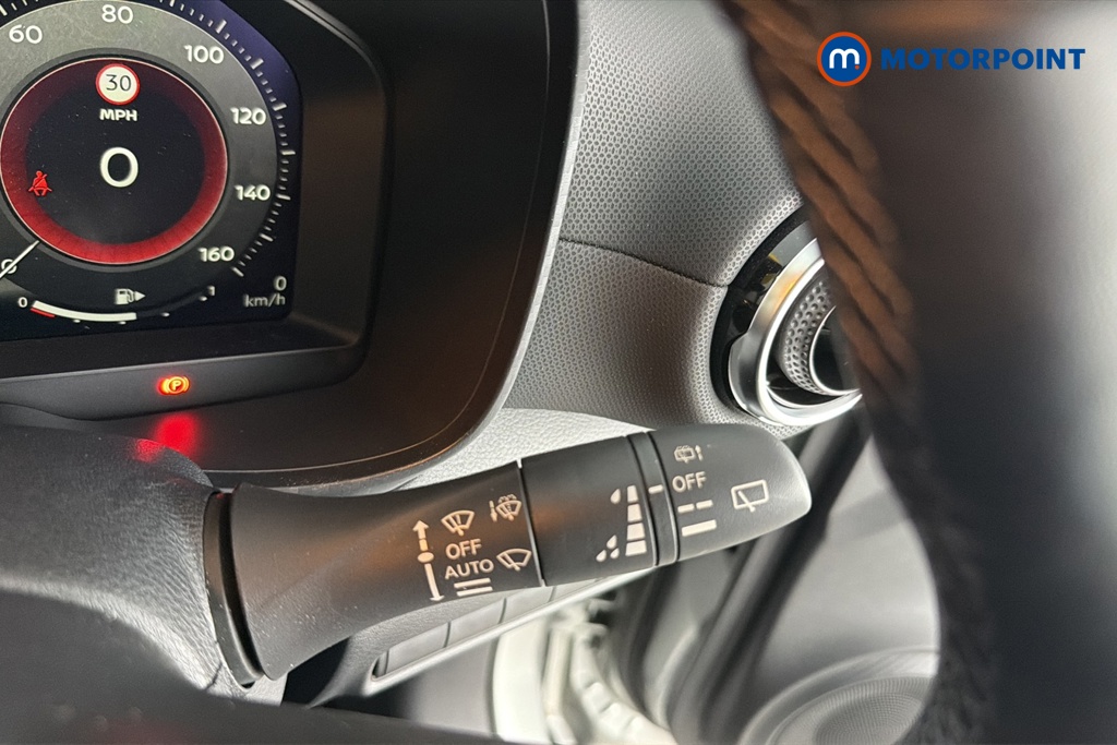 Nissan Juke N-Sport Automatic Petrol-Electric Hybrid SUV - Stock Number (1674250) - 6th supplementary image