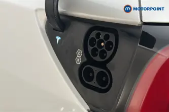 Tesla Model Y Long Range Automatic Electric SUV - Stock Number (1673494) - 41st supplementary image