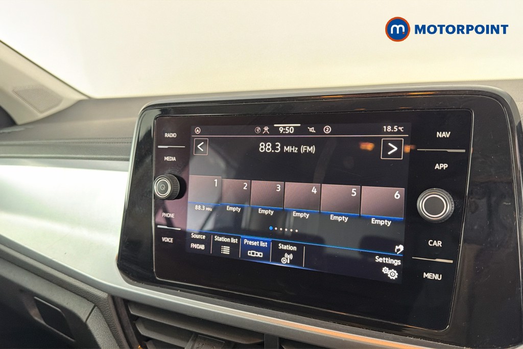 Volkswagen T-Roc Life Manual Petrol SUV - Stock Number (1673728) - 9th supplementary image