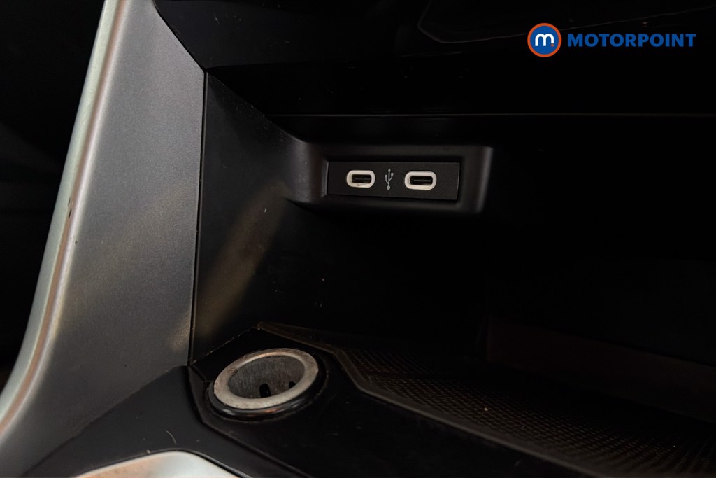 Volkswagen T-Roc Life Manual Petrol SUV - Stock Number (1673728) - 14th supplementary image