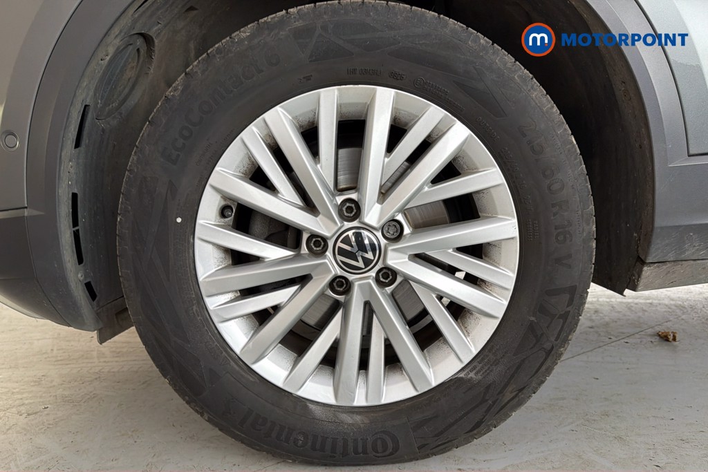 Volkswagen T-Roc Life Manual Petrol SUV - Stock Number (1673728) - 47th supplementary image