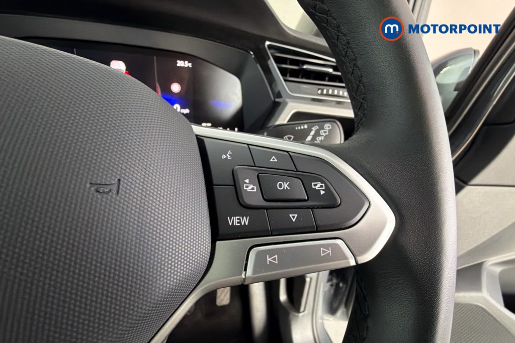 Volkswagen Touran Match Manual Petrol People Carrier - Stock Number (1674675) - 4th supplementary image