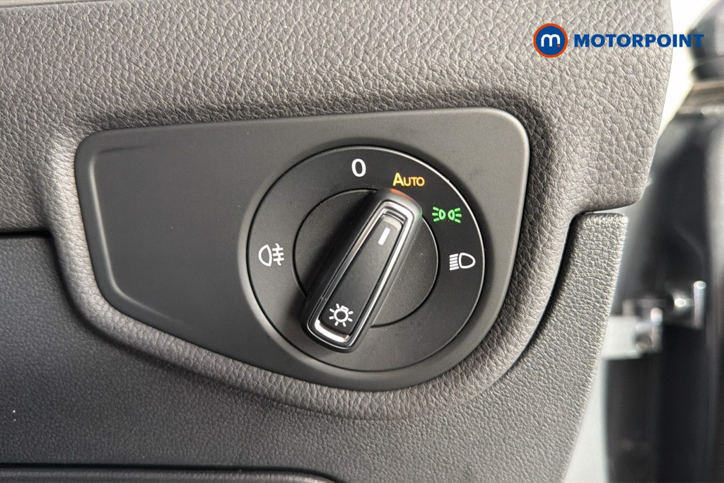 Volkswagen Touran Match Manual Petrol People Carrier - Stock Number (1674675) - 17th supplementary image