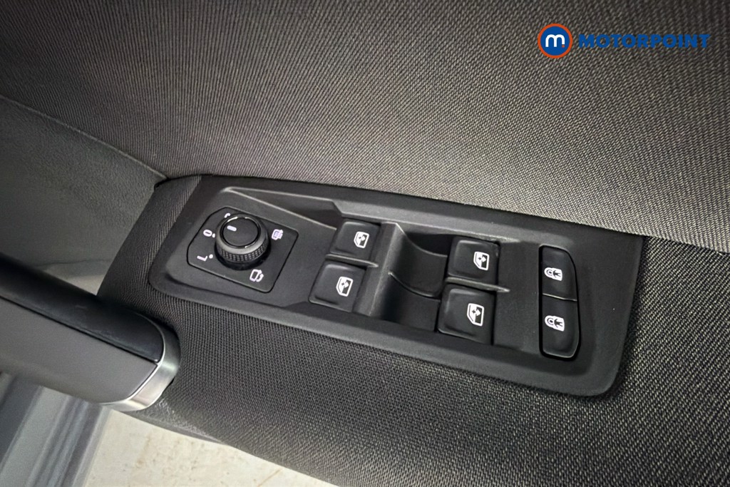 Volkswagen Touran Match Manual Petrol People Carrier - Stock Number (1674675) - 20th supplementary image