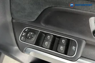 Mercedes-Benz GLB Amg Line Automatic Petrol SUV - Stock Number (1675006) - 19th supplementary image