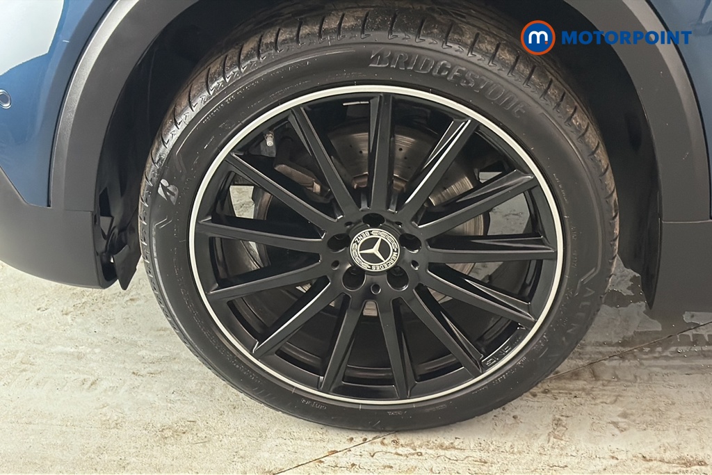 Mercedes-Benz GLB Amg Line Automatic Petrol SUV - Stock Number (1675006) - 44th supplementary image
