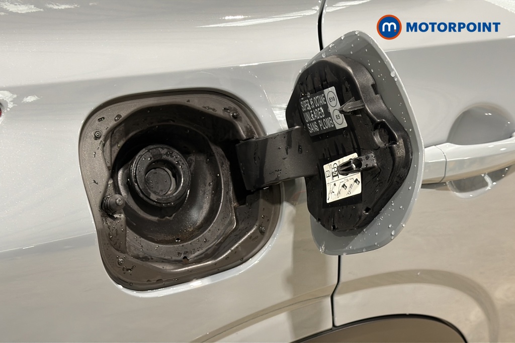 Nissan Qashqai Tekna Automatic Petrol-Electric Hybrid SUV - Stock Number (1674940) - 41st supplementary image