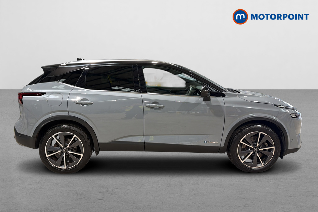 Nissan Qashqai Tekna Automatic Petrol-Electric Hybrid SUV - Stock Number (1674940) - Passenger side