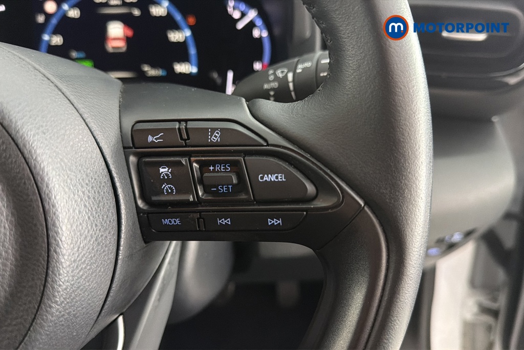 Toyota Yaris Cross Design Automatic Petrol-Electric Hybrid Estate - Stock Number (1643729) - 3rd supplementary image