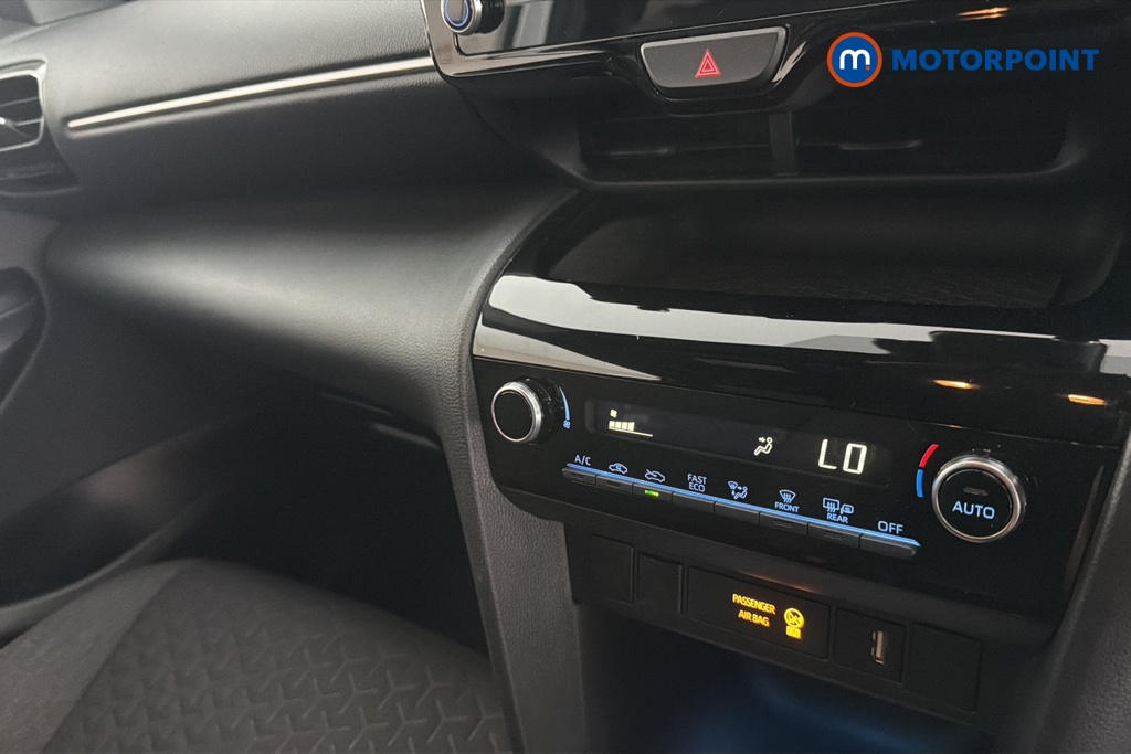 Toyota Yaris Cross Design Automatic Petrol-Electric Hybrid Estate - Stock Number (1643729) - 12th supplementary image