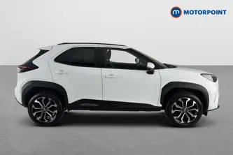 Toyota Yaris Cross Design Automatic Petrol-Electric Hybrid Estate - Stock Number (1643729) - Passenger side