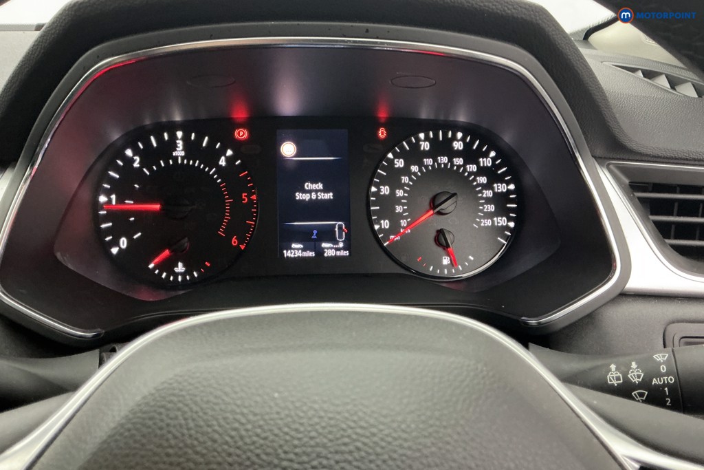 Renault Captur Iconic Manual Diesel SUV - Stock Number (1651250) - 7th supplementary image
