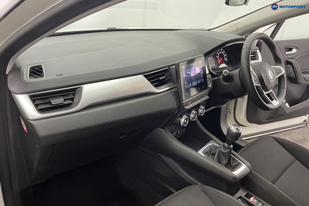 Renault Captur Iconic Manual Diesel SUV - Stock Number (1651250) - 9th supplementary image