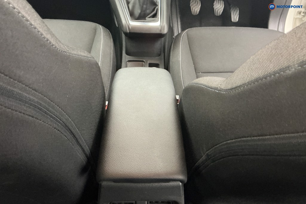Renault Captur Iconic Manual Diesel SUV - Stock Number (1651250) - 11th supplementary image