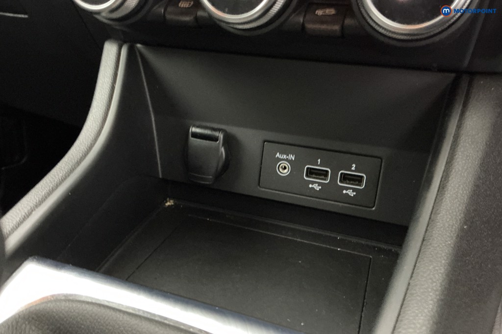 Renault Captur Iconic Manual Diesel SUV - Stock Number (1651250) - 16th supplementary image