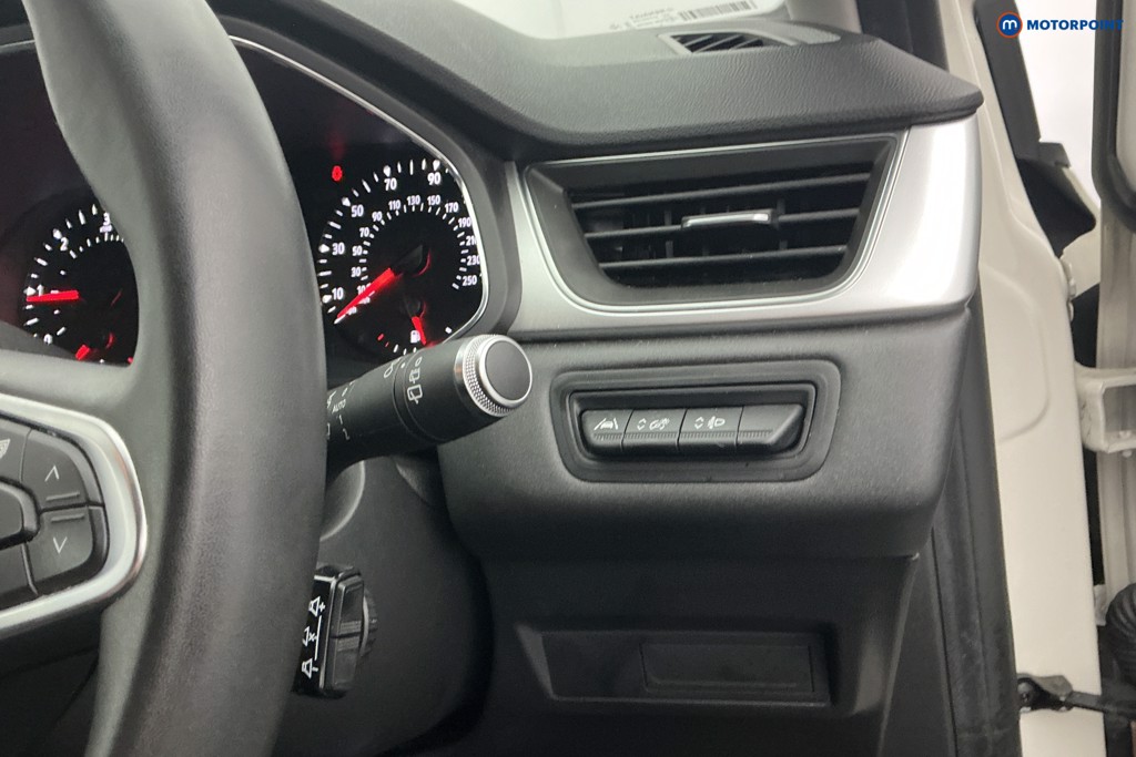 Renault Captur Iconic Manual Diesel SUV - Stock Number (1651250) - 22nd supplementary image
