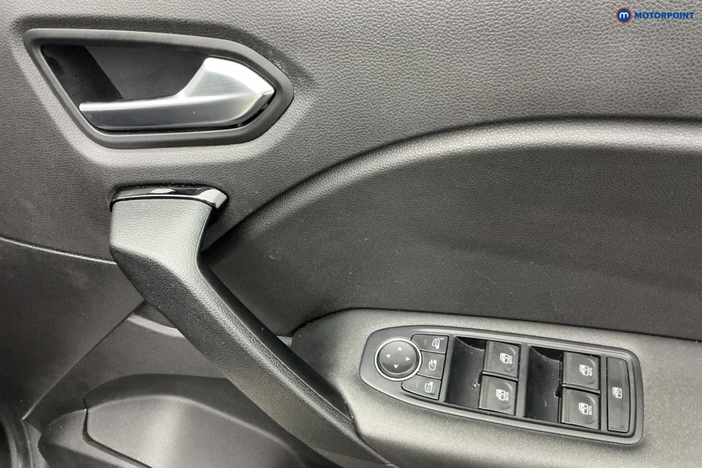 Renault Captur Iconic Manual Diesel SUV - Stock Number (1651250) - 25th supplementary image