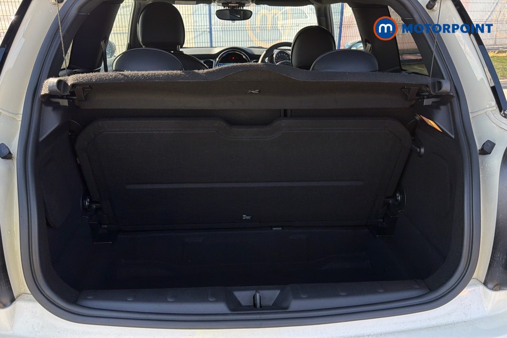 Mini Hatchback Cooper S Exclusive Automatic Petrol Hatchback - Stock Number (1653365) - 33rd supplementary image