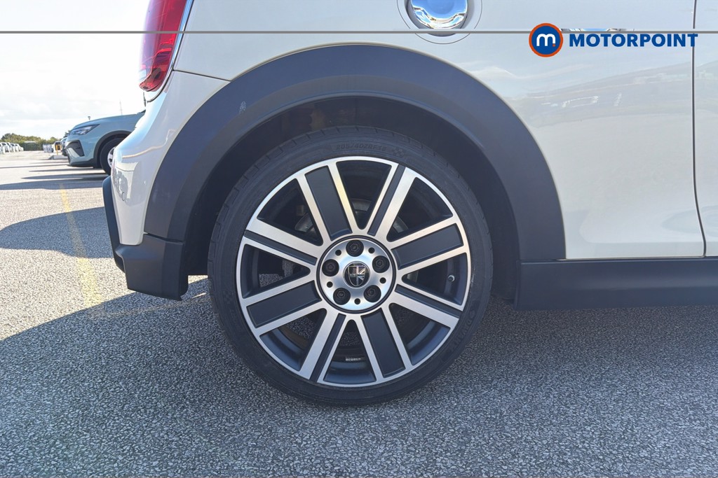 Mini Hatchback Cooper S Exclusive Automatic Petrol Hatchback - Stock Number (1653365) - 49th supplementary image