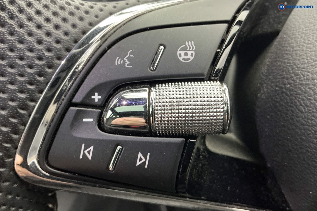 Skoda Karoq Sportline Manual Petrol SUV - Stock Number (1654461) - 20th supplementary image