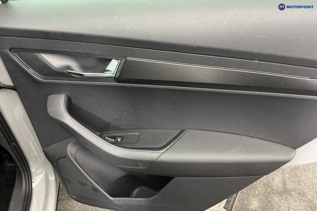 Skoda Karoq Sportline Manual Petrol SUV - Stock Number (1654461) - 26th supplementary image