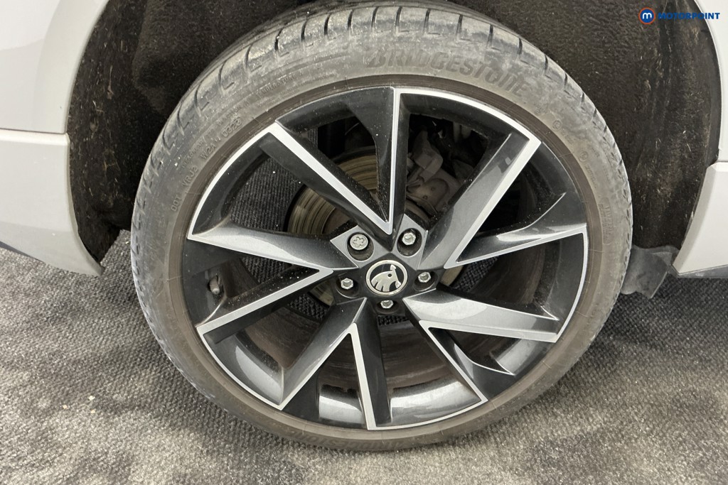 Skoda Karoq Sportline Manual Petrol SUV - Stock Number (1654461) - 35th supplementary image