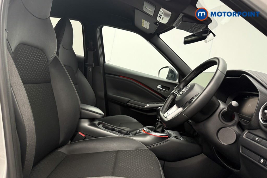 Nissan Juke N-Connecta Manual Petrol SUV - Stock Number (1655815) - 8th supplementary image