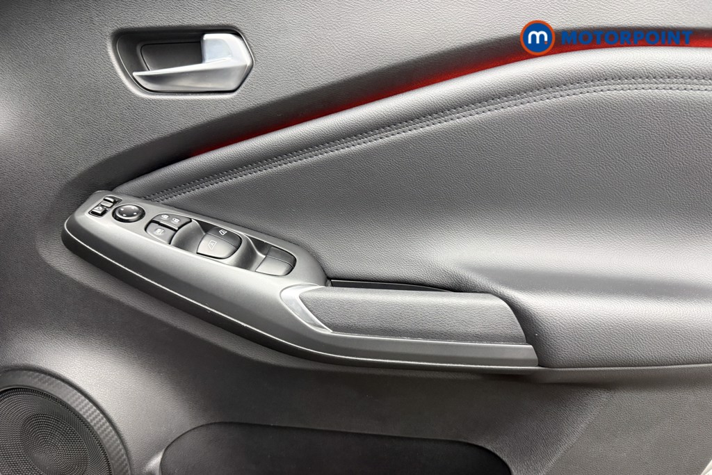 Nissan Juke N-Connecta Manual Petrol SUV - Stock Number (1655815) - 18th supplementary image