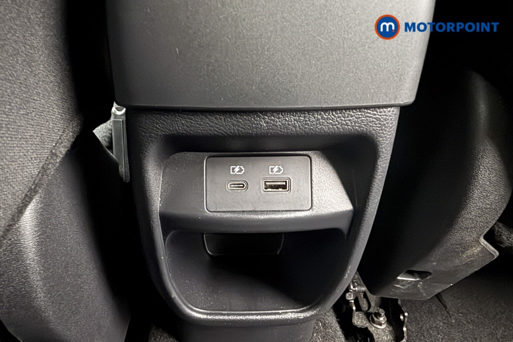 Nissan Juke N-Connecta Manual Petrol SUV - Stock Number (1655815) - 20th supplementary image