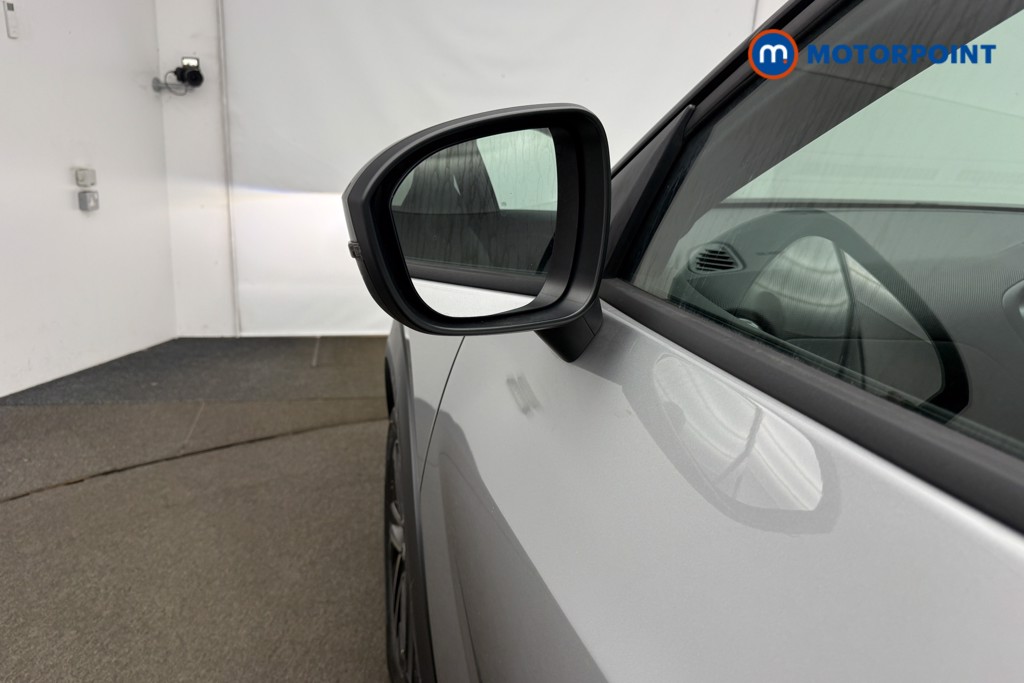Nissan Juke N-Connecta Manual Petrol SUV - Stock Number (1655815) - 30th supplementary image
