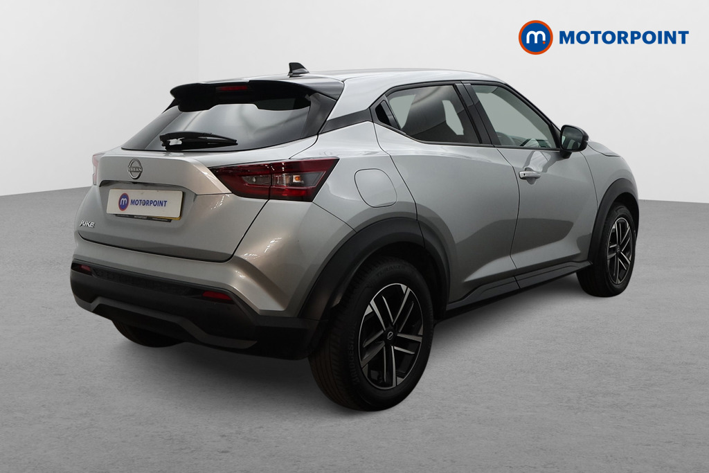 Nissan Juke N-Connecta Manual Petrol SUV - Stock Number (1655815) - Drivers side rear corner